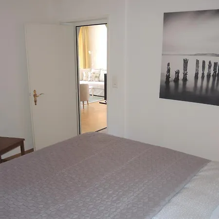 Dora Garten By Fewotessin