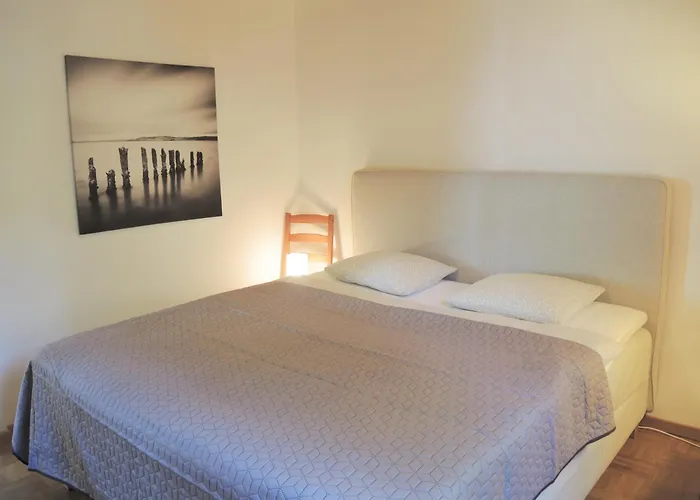 Dora Garten By Fewotessin *